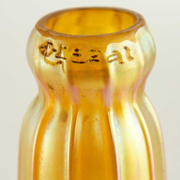 American Quezal Art Nouveau Art Glass Gold Optic Rib Lily Lamp Shade