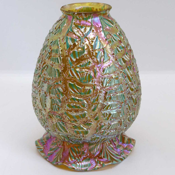 American Durand Art Glass Moorish Crackle Gold and Green Lamp Shade