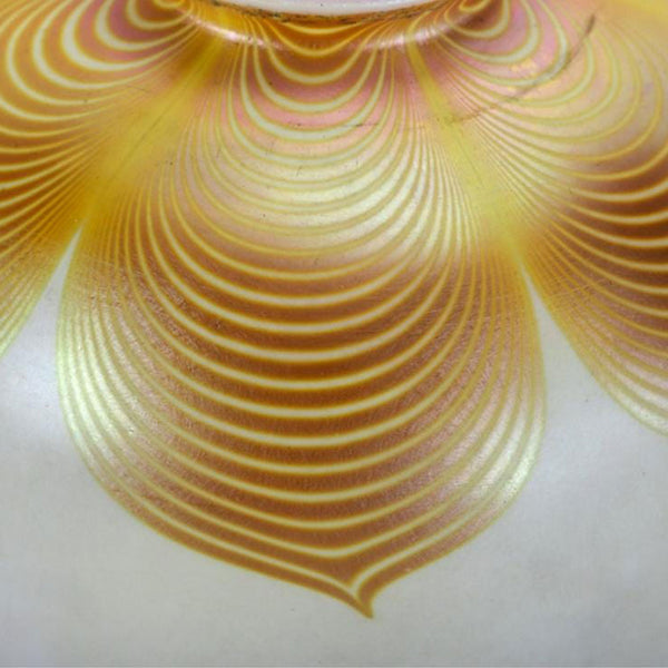 American Steuben Glass Gold Aurene Drag Loop Lamp Shade