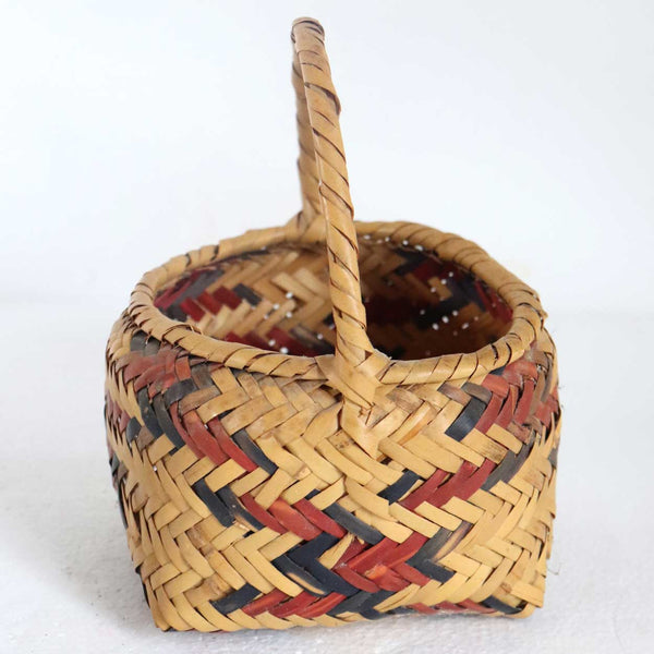 Small Native American Cherokee/Choctaw Dyed River Cane Top-Handle Basket