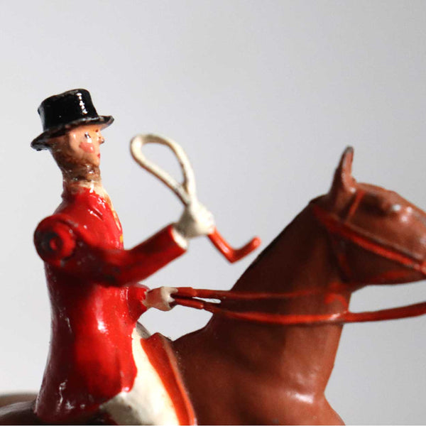 16 Vintage English Britains Ltd. Painted Diecast Lead Full Cry Fox Hunt Toy Figures
