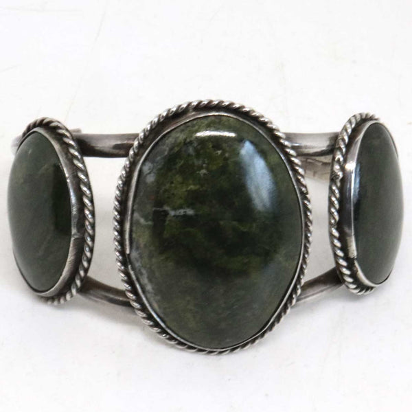 Vintage Native American Navajo Silver and Green Cabochon Stone Cuff Lady's Bracelet
