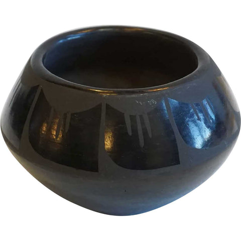 Small Vintage Native American Matte on Glossy Blackware Pottery Bowl