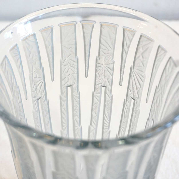 Vintage American Verlys Lance / Icicle Acid Etched Molded Glass Vase