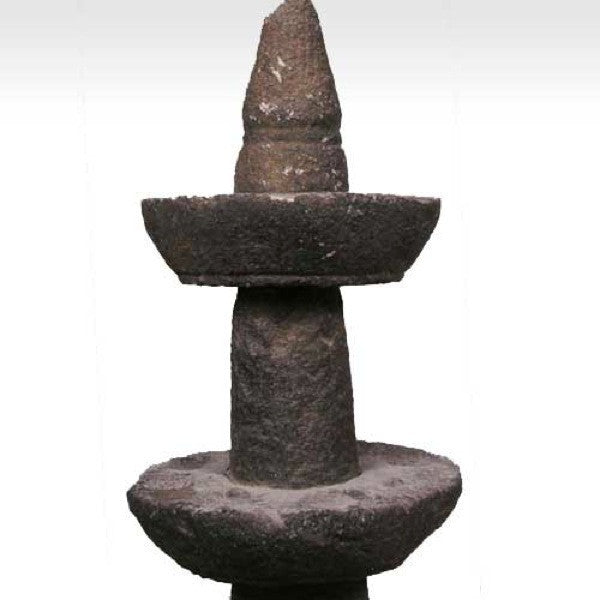 Southern Indian Stone Kalvilakku Three-Tier Temple Oil Lamp
