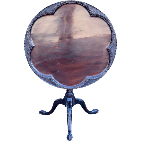 English Chippendale Mahogany Round Tilt-Top Tripod Side Table