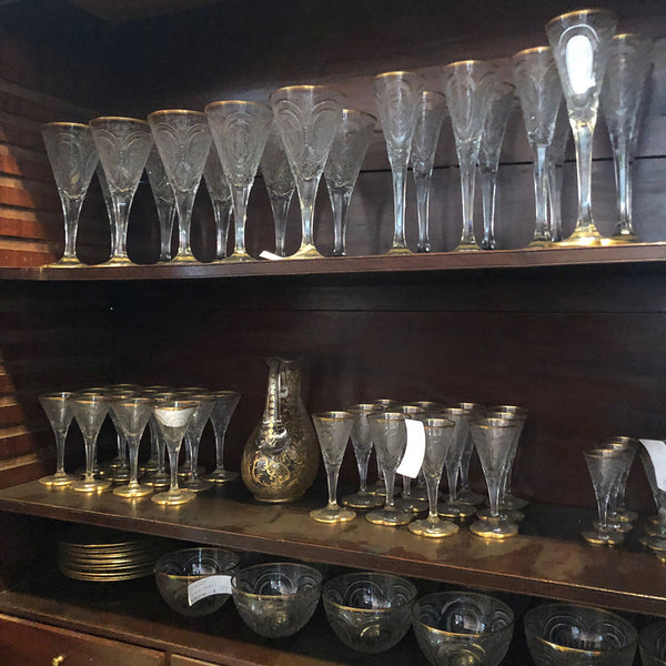 Set of 12 Moser Intaglio Engraved Parcel Gilt Glass Aperitif Glasses