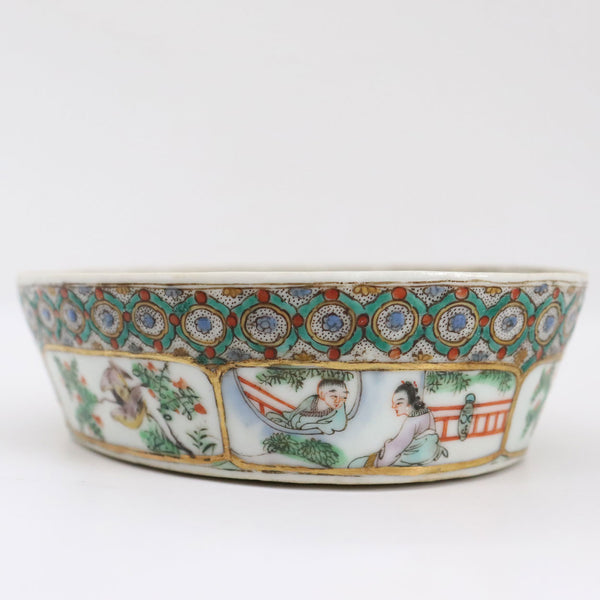 Small Chinese Export Famille Verte Oval Porcelain Low Bowl and Underplate