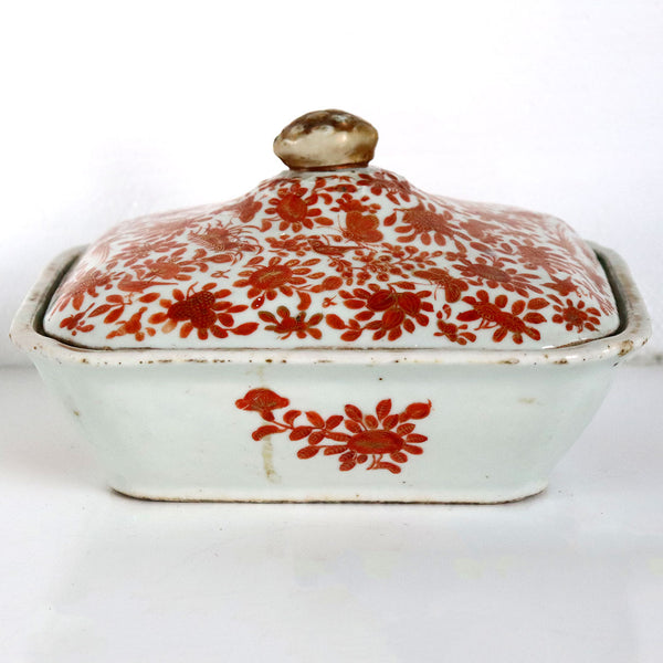 Chinese Export Porcelain Iron Red Sacred Bird and Butterfly Covered Serving Dish
