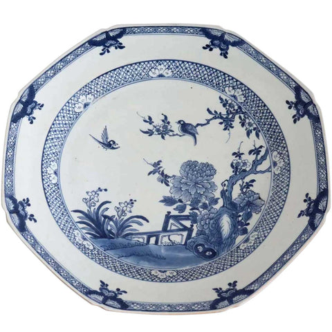 Chinese Export Qianlong Porcelain Blue and White Octagonal Charger