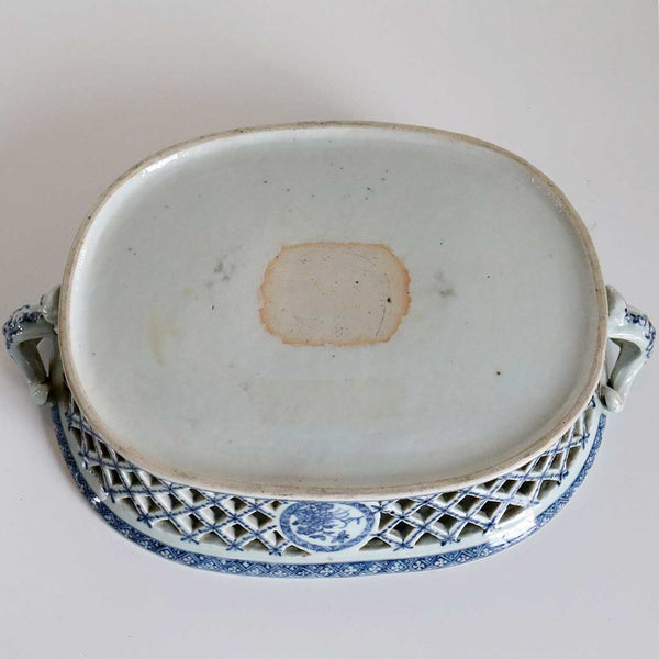 Chinese Export Qianlong Blue and White Porcelain Reticulated Basket