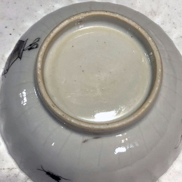Small Chinese Export Grisalle and Gilt Porcelain Bowl