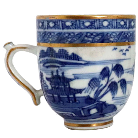 Chinese Export Qianlong Canton Gilt, Blue and White Porcelain Teacup