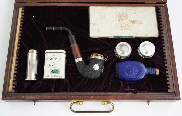English Cased Pipe and Smoking Traveler's Compendium Set