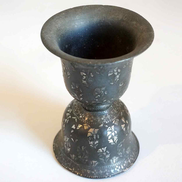 Indian Mughal Silver Inlaid Bidri Bell-Shaped Spittoon (Peekdaan/Thookadaan)