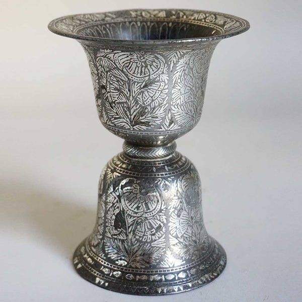 Indian Mughal Silver Inlaid Bidri Spittoon (Peekdaan/Thookadaan)