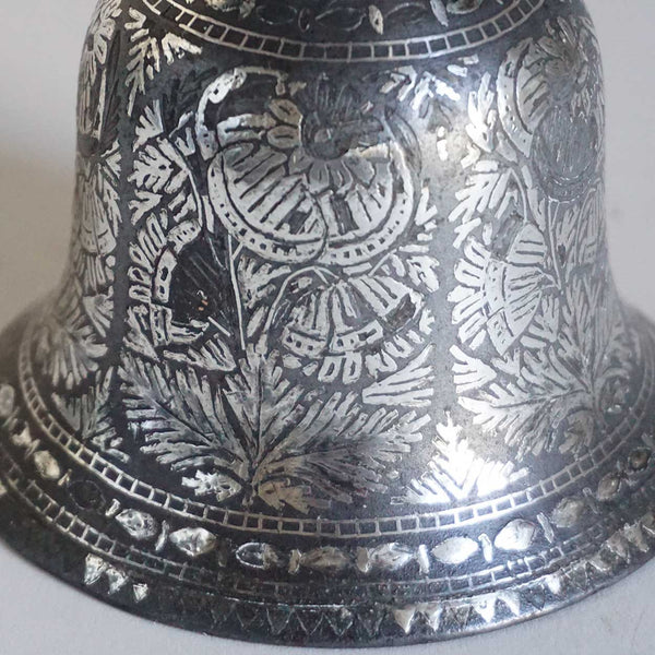 Indian Mughal Silver Inlaid Bidri Spittoon (Peekdaan/Thookadaan)