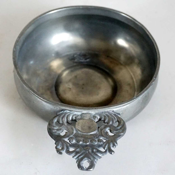 American New England Pewter Crown Handle Porringer