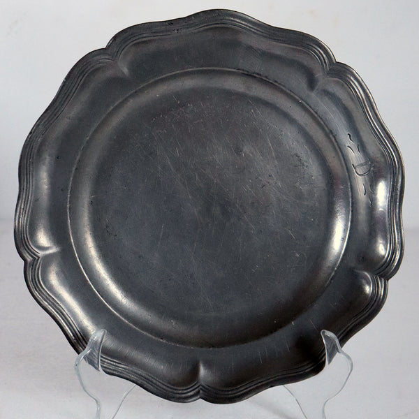 French Pewter Wavy Edge Multi-Reed Plate