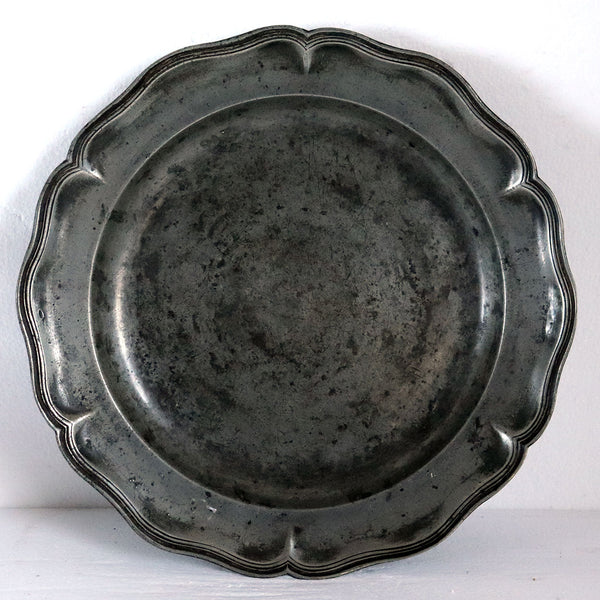 Large Continental Pewter Wavy Edge Multi-Reed Plate
