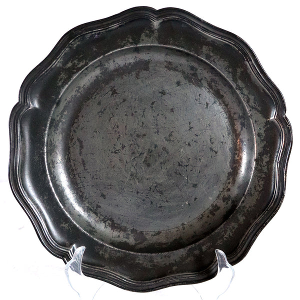 Continental Pewter Wavy Edge Multi-Reed Plate