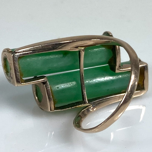 Vintage Chinese/Japanese 10 Karat Yellow Gold and Jade Bypass Cocktail Ring