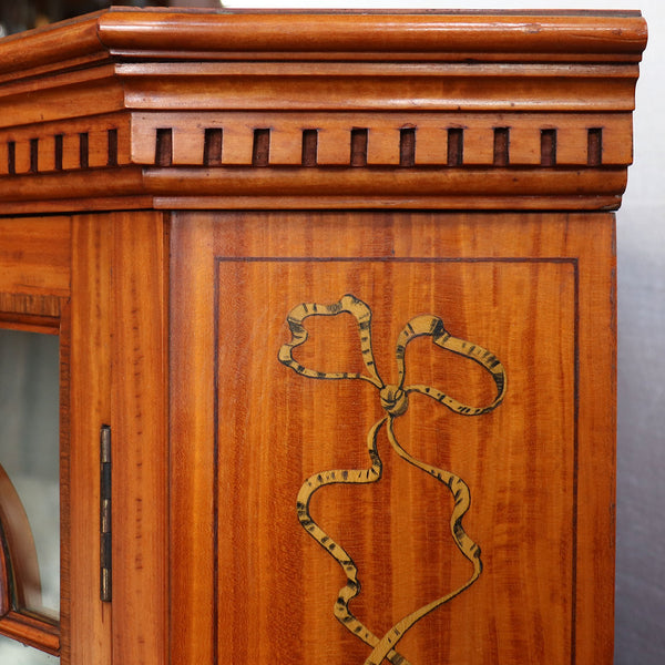 English Edwardian Mahogany, Satinwood Veneer, Astragal Glazed Corner Cabinet