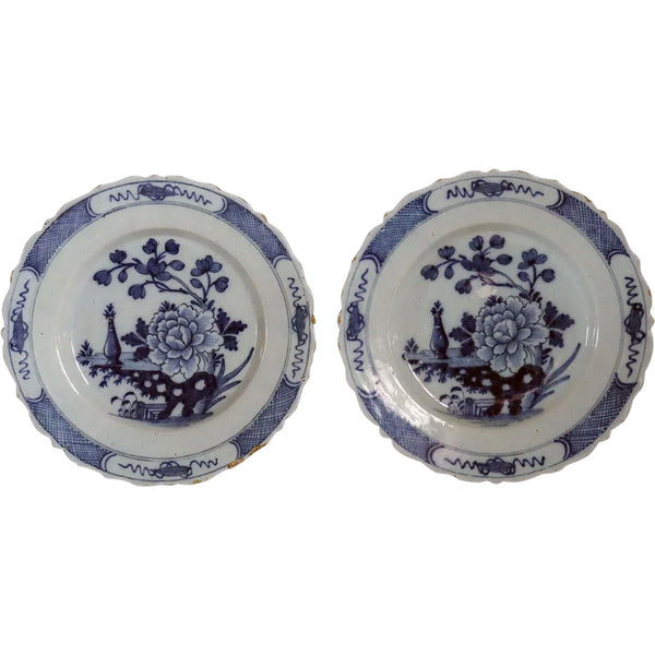 Pair Dutch Delft De Twee Scheepjes Tin-Glazed Pottery Blue and White Plates