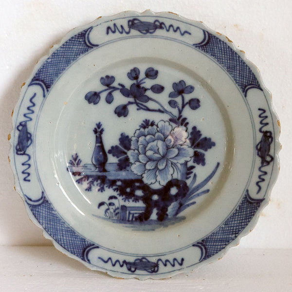 Pair Dutch Delft De Twee Scheepjes Tin-Glazed Pottery Blue and White Plates