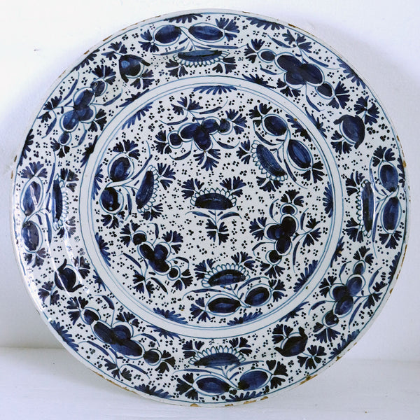 English/Dutch Delft Faience Tin-Glazed Earthenware Blue and White Plate