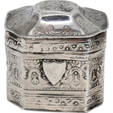 Dutch Chased .935 Sterling Silver Peppermint / Scent Box (Lodereindoosje)