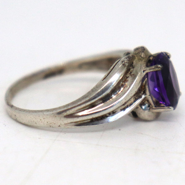 Collection Three Vintage Silver, Amethyst and Purple Stone Lady's Rings