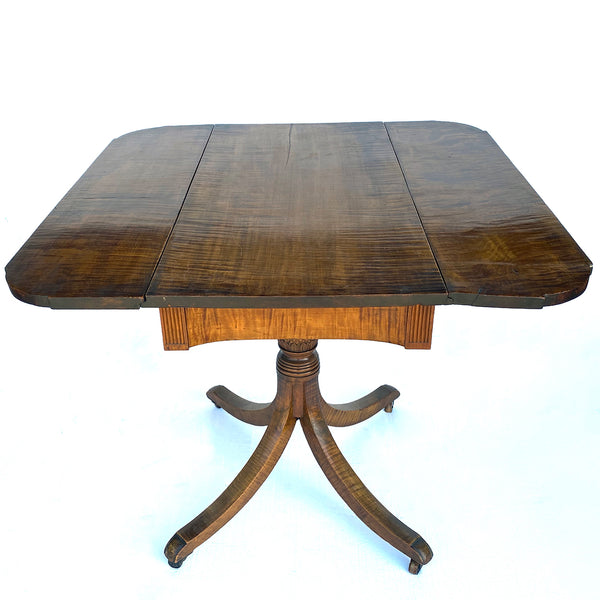 Fine American New England Federal Curly Maple Drop-Leaf Pedestal Table